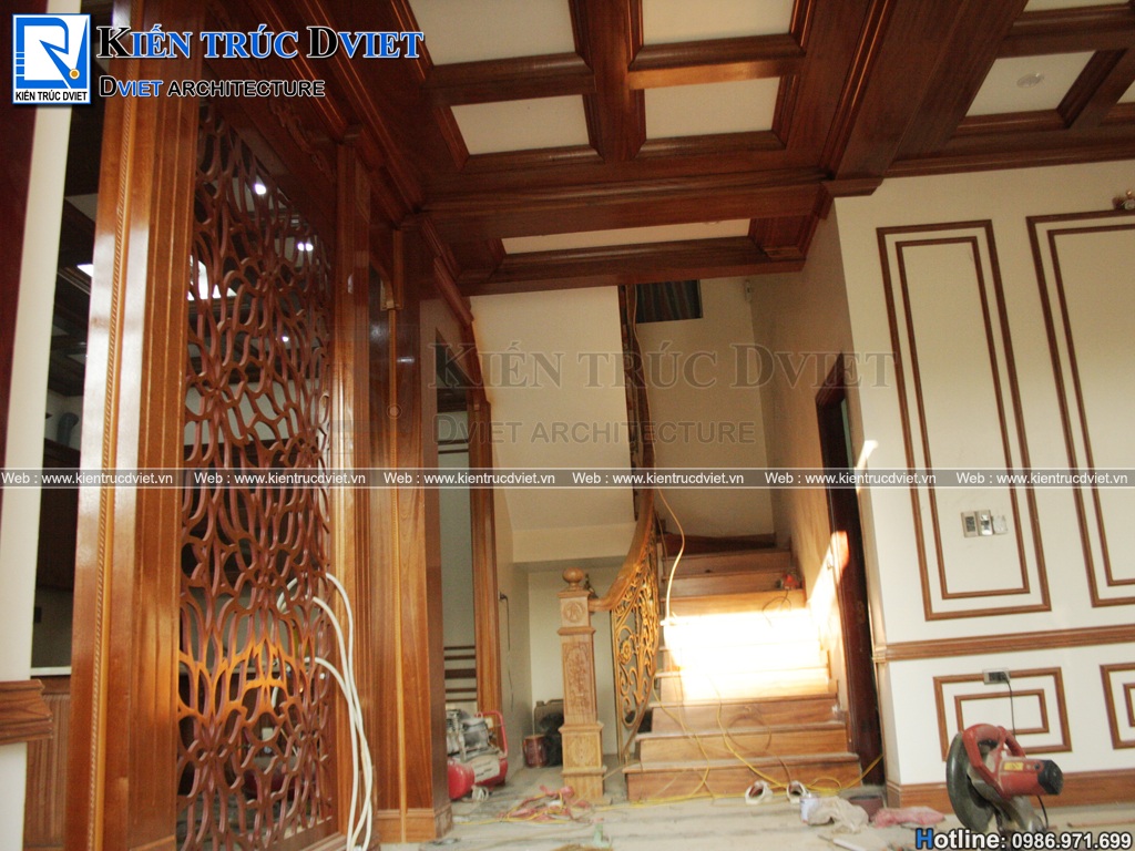 thi cong noi that tan co dien biet thu Pháp 3 tang tai Thanh Hoa (3).jpg
